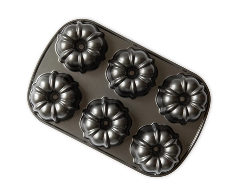 Flower Shaped Cake Mold - EMP Cookware