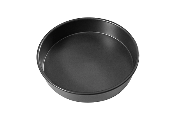 round baking pan with hole in middle