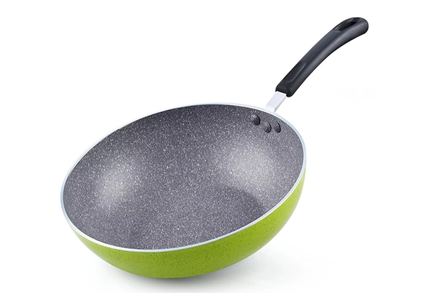 green wok pan
