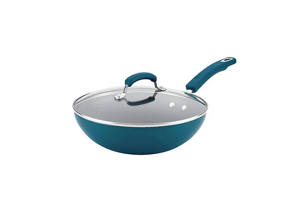 blue wok pan with lid